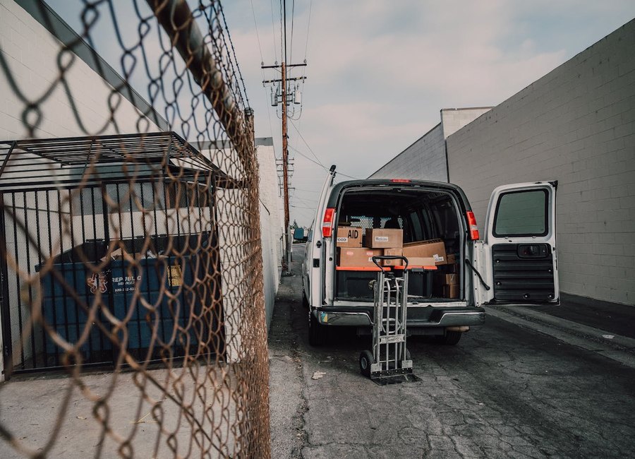 1 Man 1 Van truck and crew on a job in Orlando